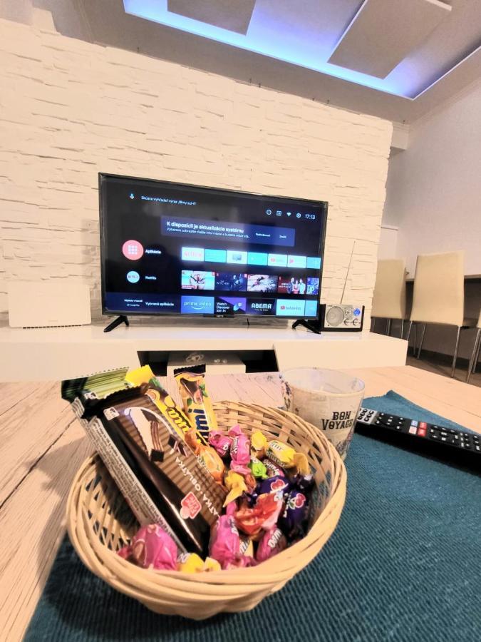 Velky Apartman 3 Bratislava Eksteriør billede