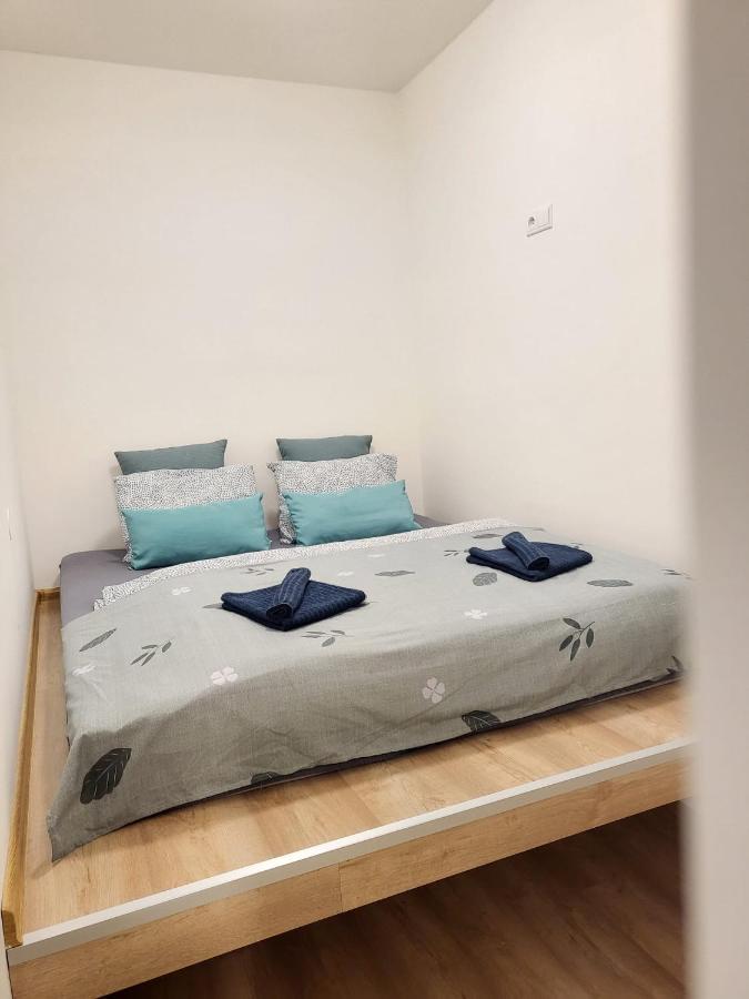 Velky Apartman 3 Bratislava Eksteriør billede