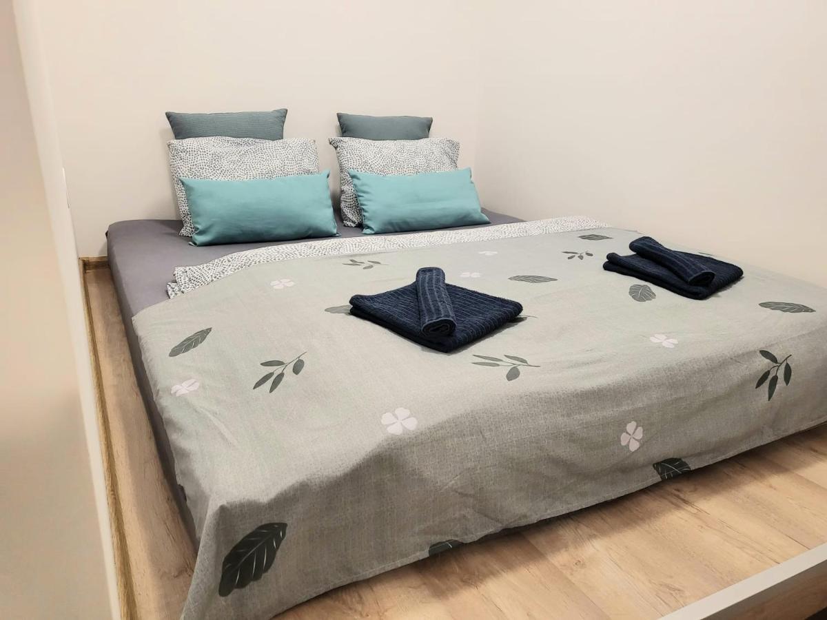Velky Apartman 3 Bratislava Eksteriør billede